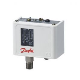 Danfoss 060L113766 SPDT Temperature Switch 32°F-95°F 78" Cap KP75