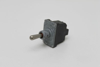 Genie Part # 16397-SGT – Toggle Switch DPDT 3POS Momen