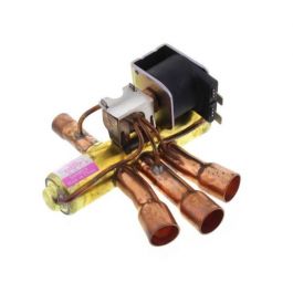 Carrier EF17BZ113 Reversing Valve